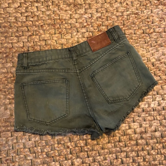 ⚡️⚡️ Billabong army green shorts - Picture 4 of 4